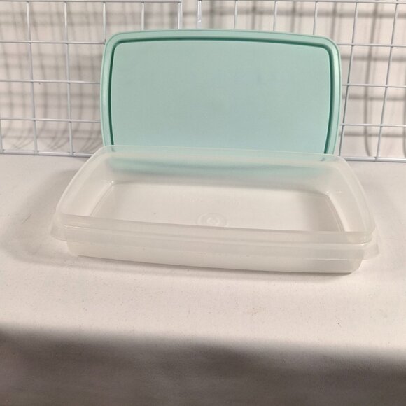 Vintage Collectible Tupperware #816 Deli Keeper w Lt Green Lid 9.5x5.5x1.7.5 In - Picture 9 of 15